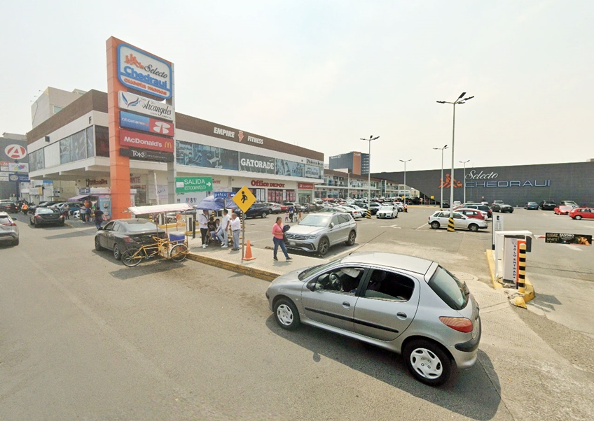 Plaza Los Arcángeles - Renta de Locales