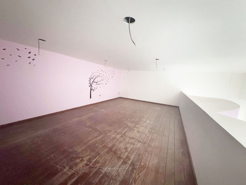 Local 44 y 45 - Mezzanine con duela