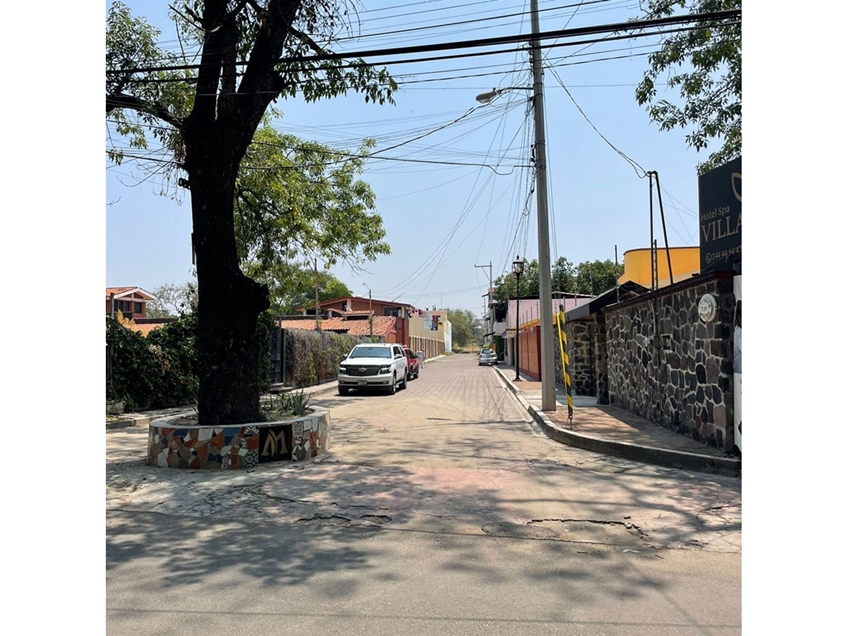 Entrada Terreno calle lateral